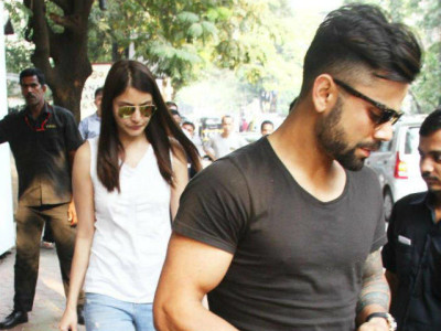 virat-anushka_640x480_61446005503